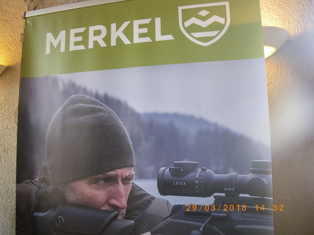 De la dent dure - Une Merkel Helix avec une optique Leica .