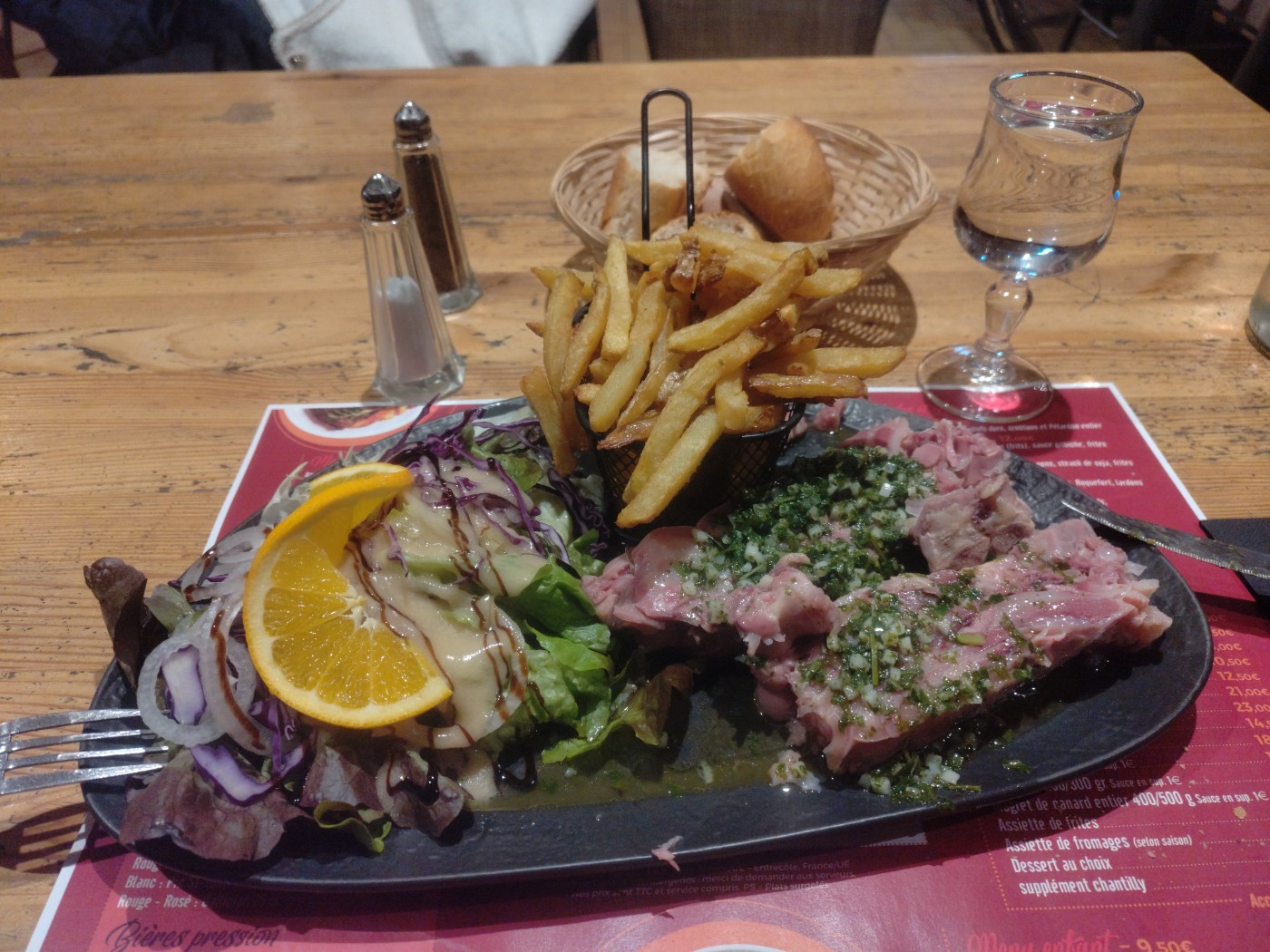 Vendredi soir en arrivant ...